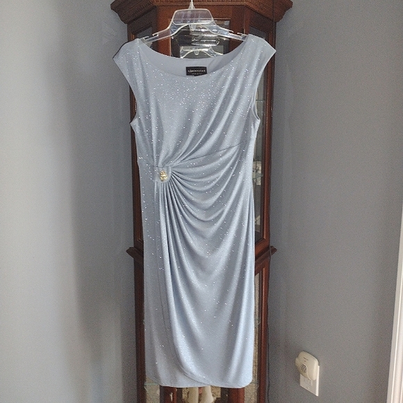 Connected Dress  ✨ Special occasion - Picture 1 of 6